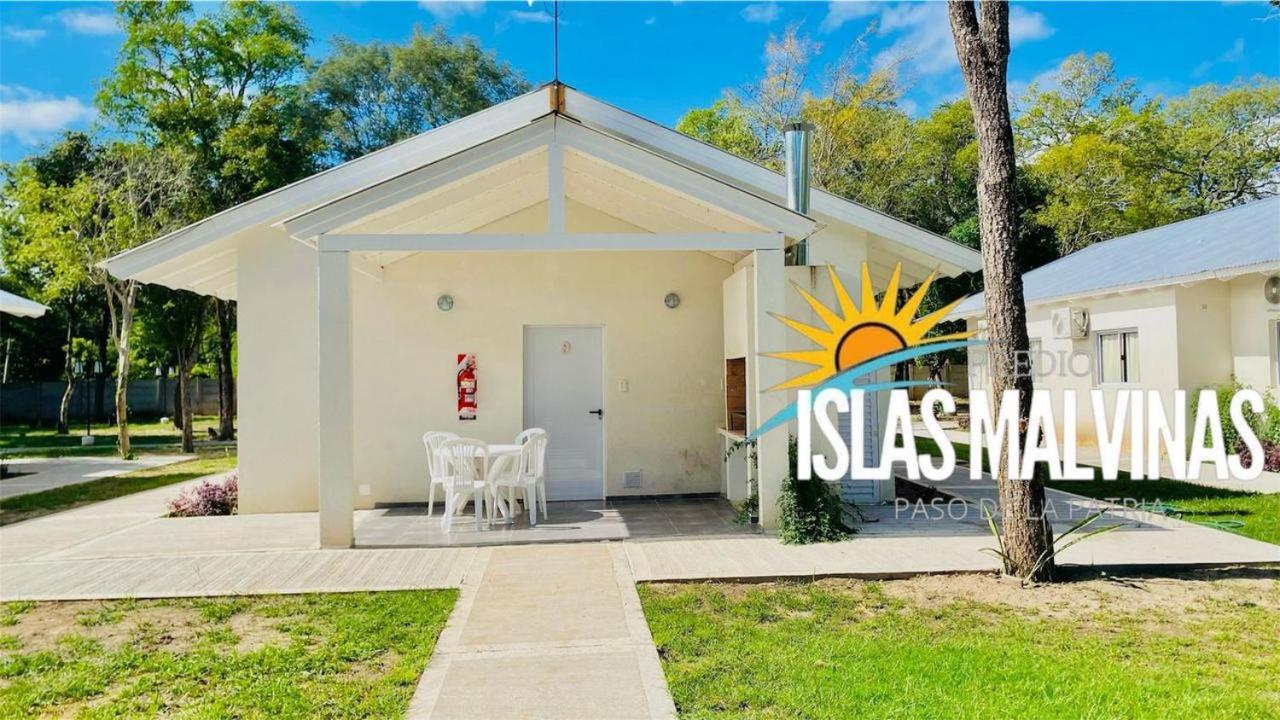 Cabanas Islas Malvinas Paso de la Patria Exterior foto